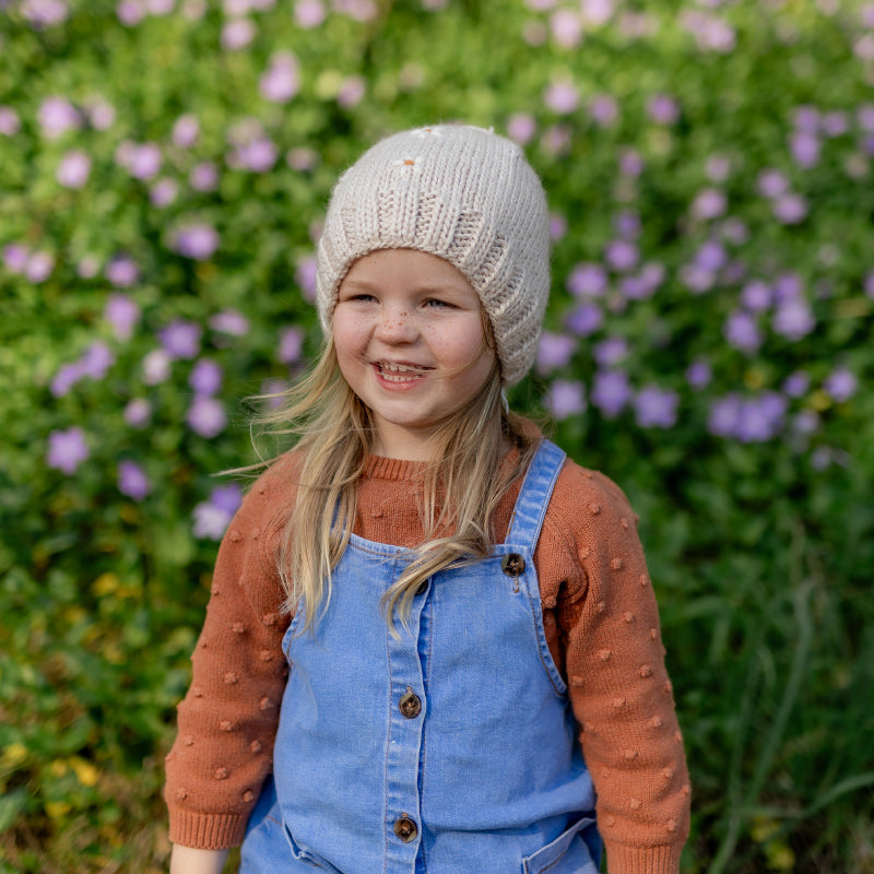 Acorn Daisy Beanie - Oatmeal