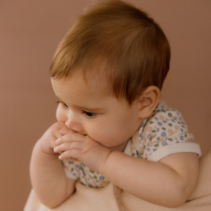 Nature Baby SS Bodysuit - Chamomile Blooms