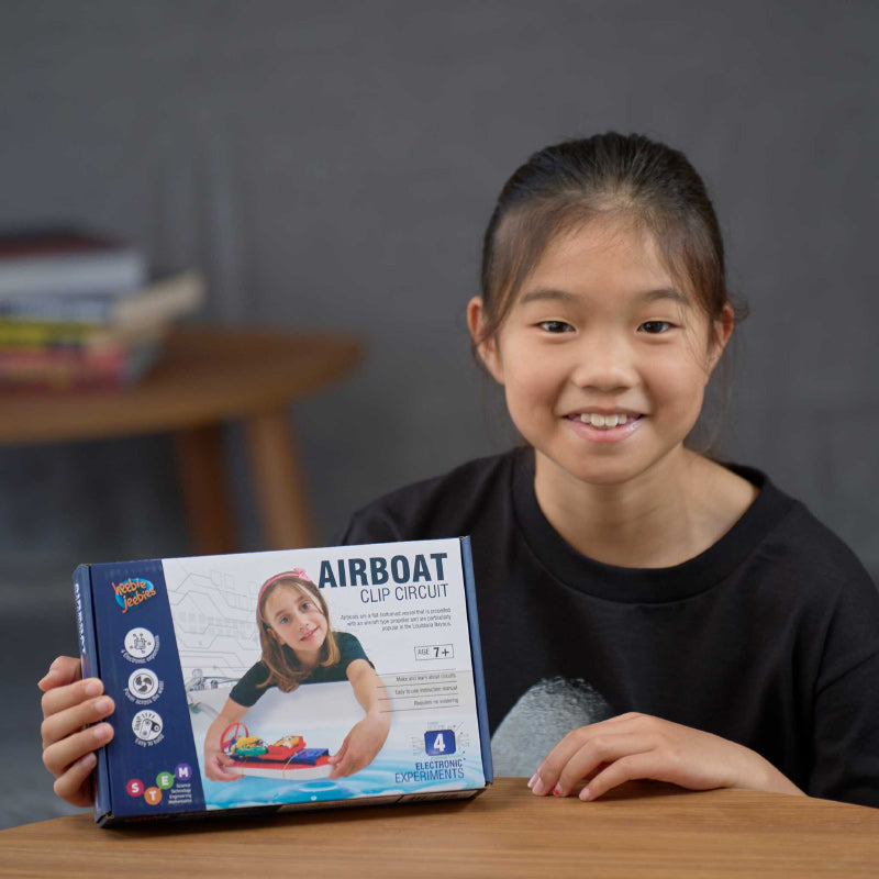 Clip Circuit Airboat