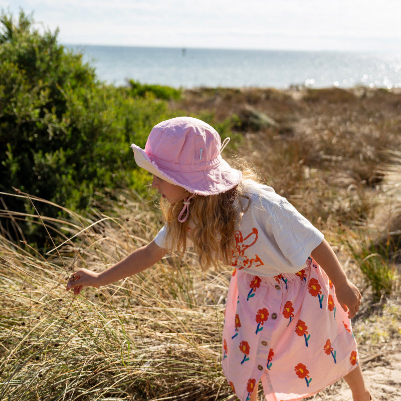 Acorn Frayed Bucket Hat - Strawberry