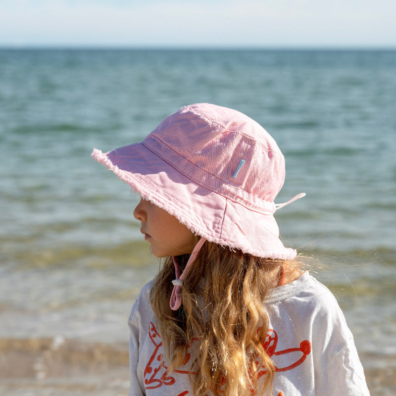 Acorn Frayed Bucket Hat - Strawberry