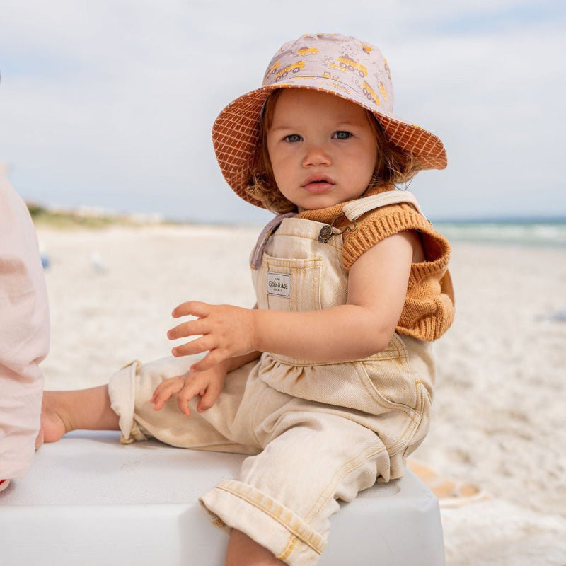 Acorn Bucket Hat - Construction