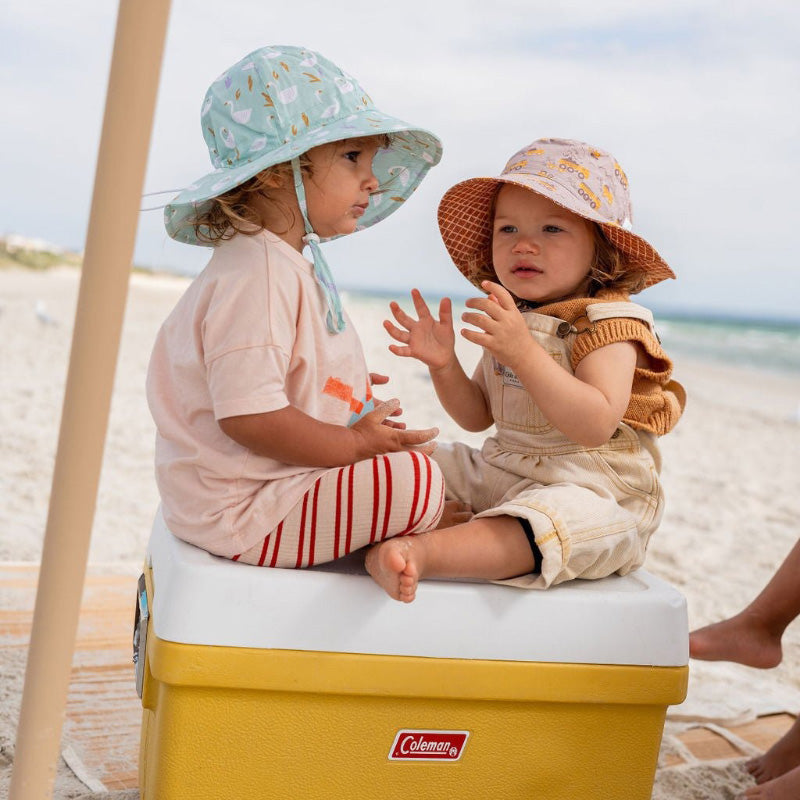 Acorn Bucket Hat - Construction