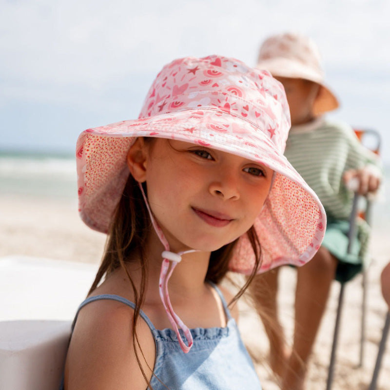 Acorn Bucket Hat - Love Heart