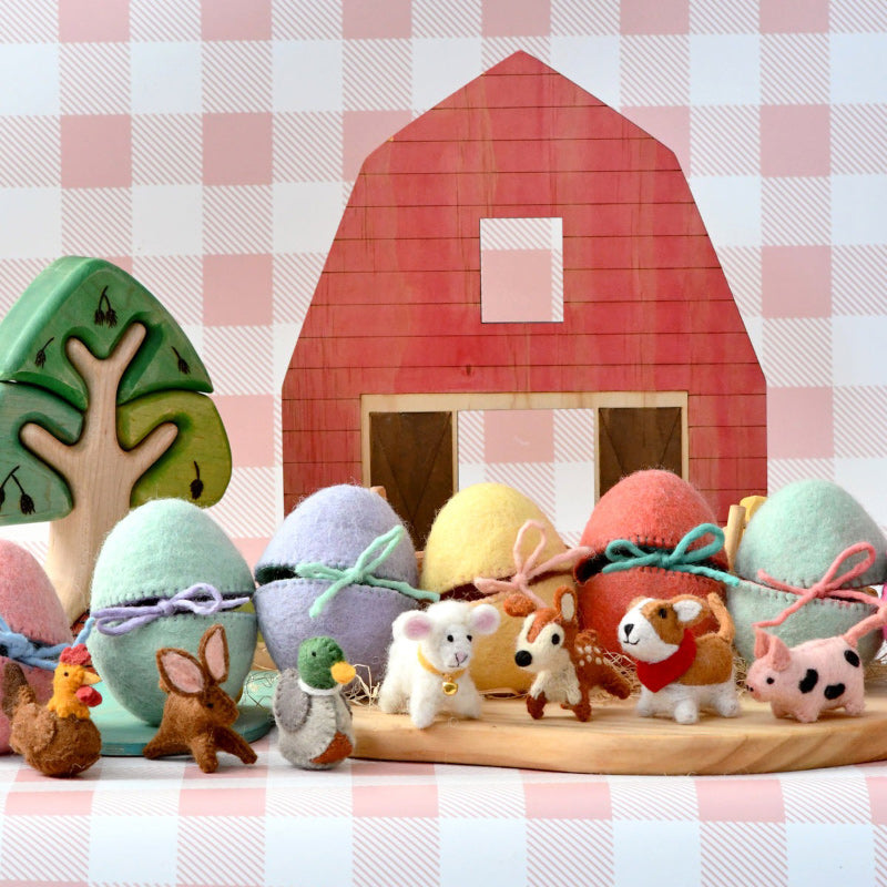 Felt Surprise Egg with Spotted Piglet Inside