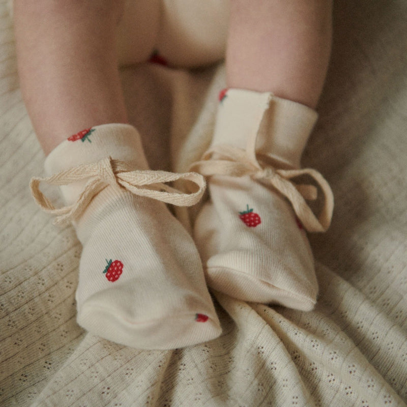 Nature Baby Booties - Raspberry Print