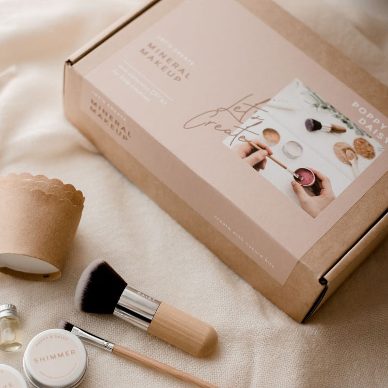 DIY Mineral Makeup Kit