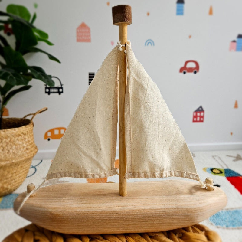 Q Toys Recycled Tree Sailing Boat