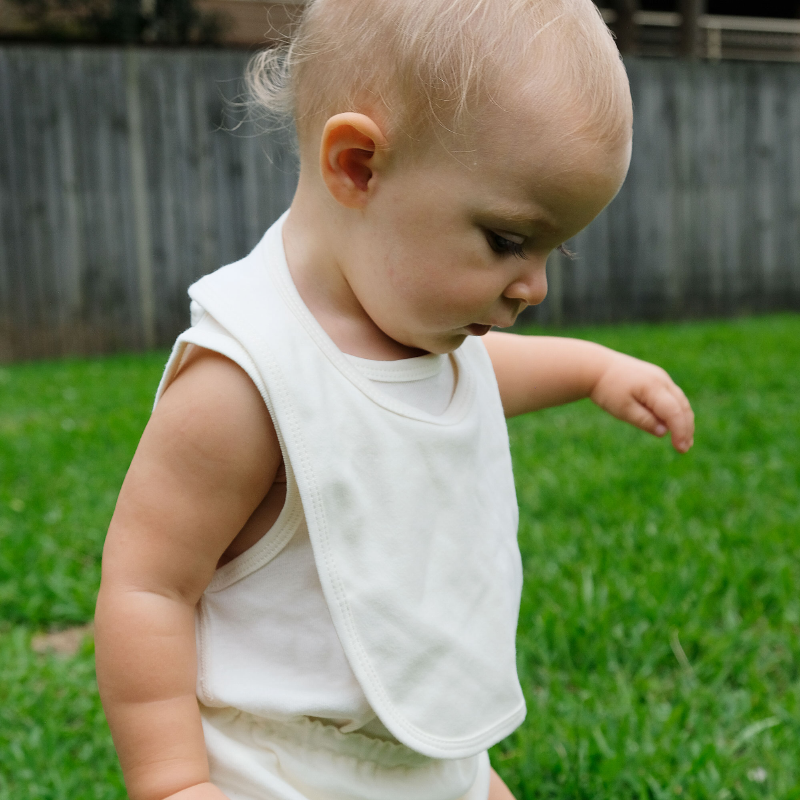 Sustainable Hooded Bib - Natural White
