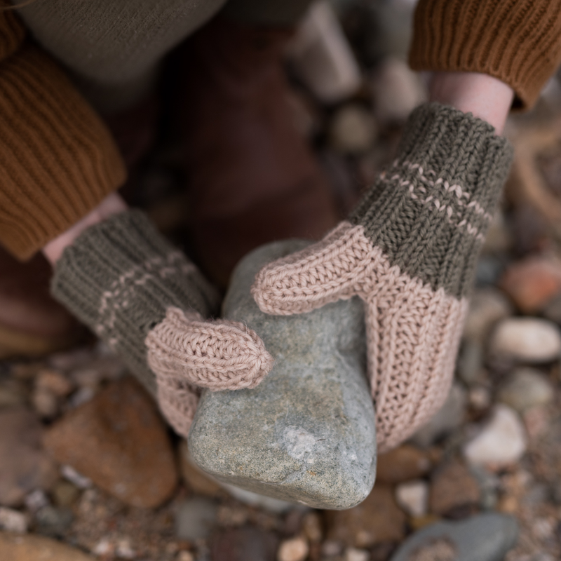 Acorn Campside Ribbed Mittens - Khaki