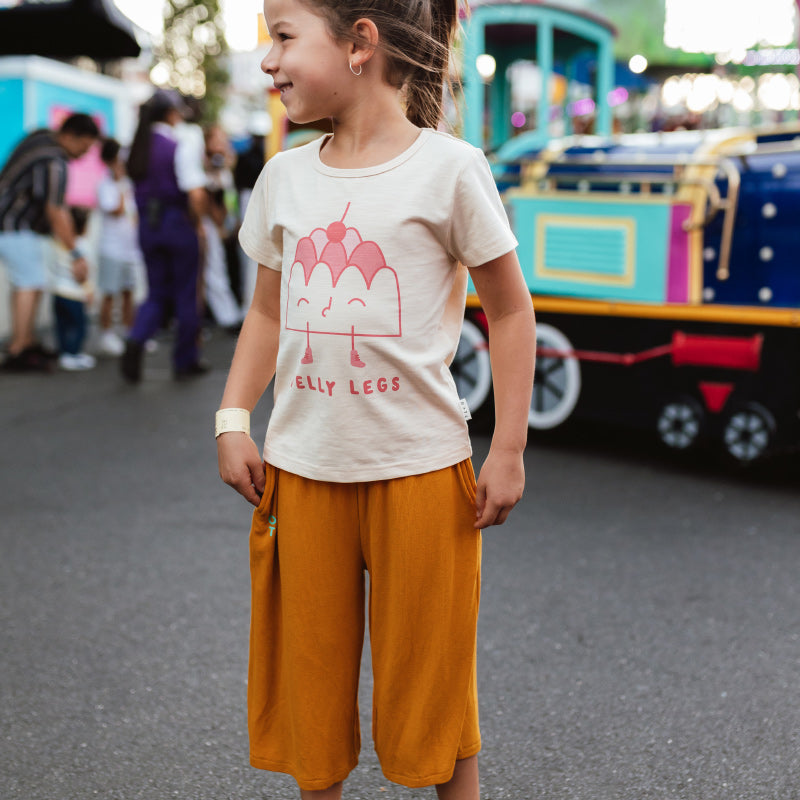 Olive And The Captain Tee - Jelly Legs