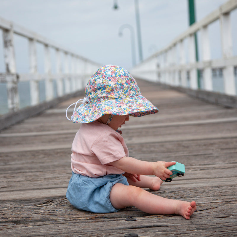 Acorn Infant Hat - Olivia