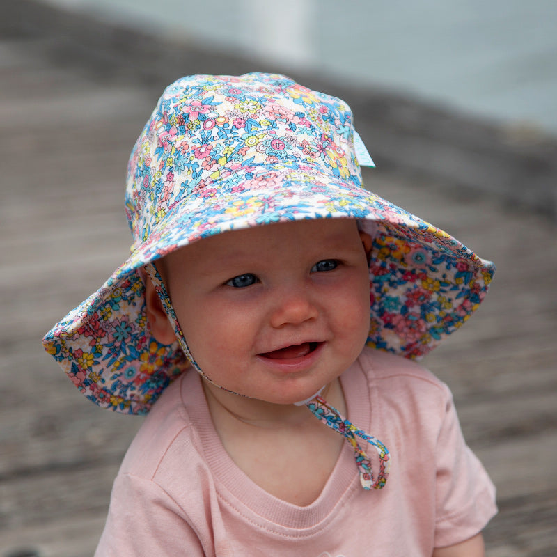 Acorn Infant Hat - Olivia