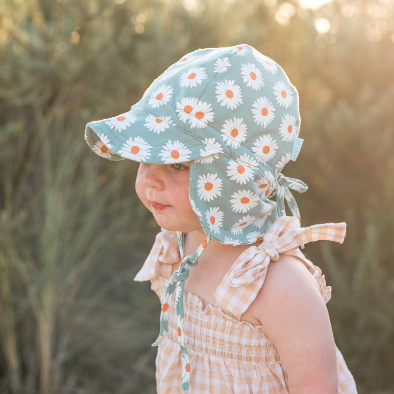 Acorn Flap Hat - Daisy