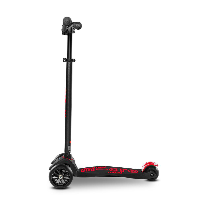 Micro Maxi Deluxe Pro Scooter - Black