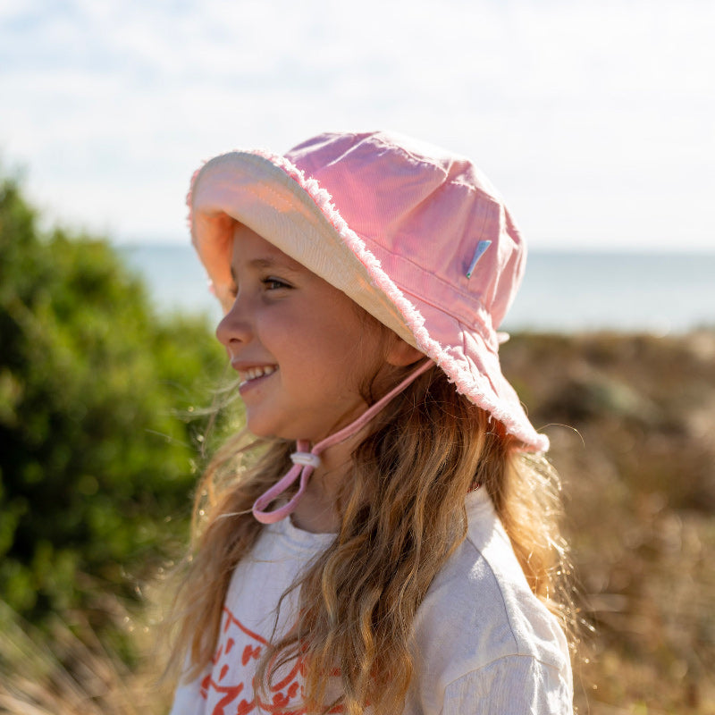 Acorn Frayed Bucket Hat - Strawberry