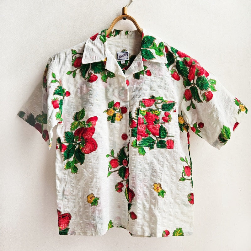 Shorties Disco Shirt Strawberries on White