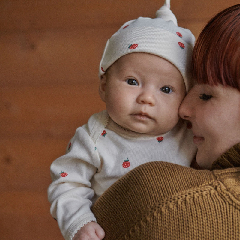 Nature Baby Knotted Beanie - Raspberry Print
