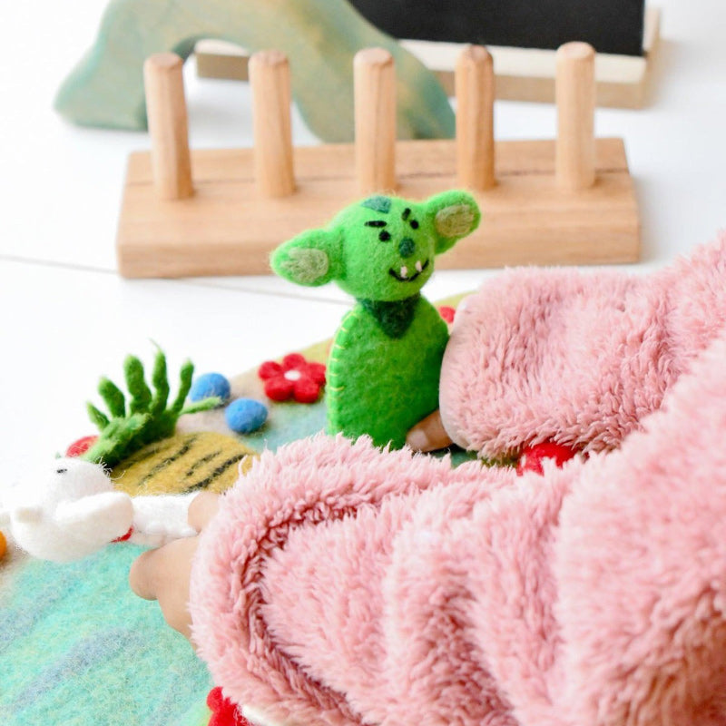 Tara Treasures Felt Finger Puppet Set - Three Billy Goats Gruff
