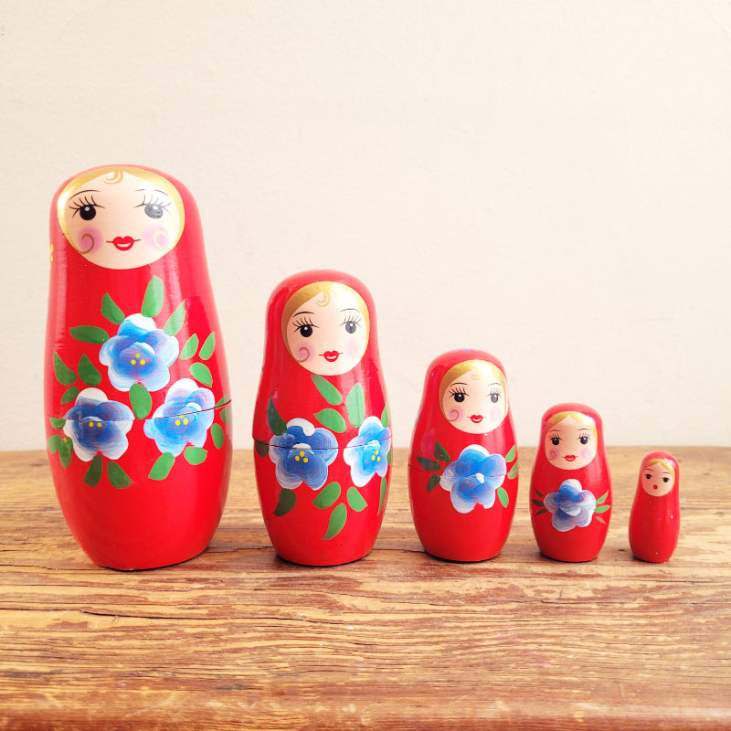 Russian Nesting Dolls - Red