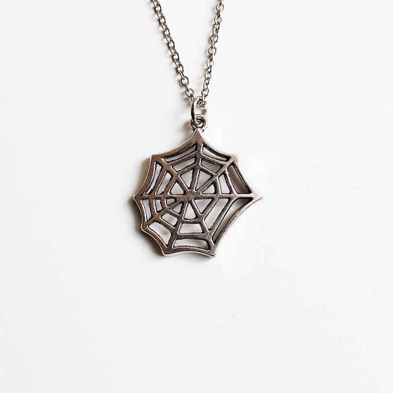 Shorties Bling Necklace - Spider Web
