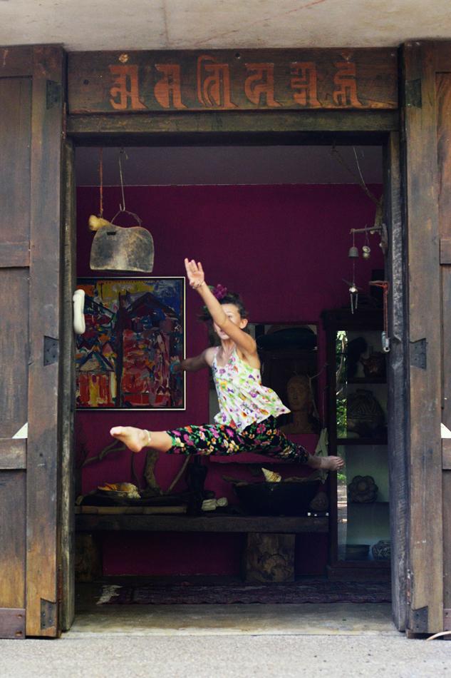 Coco & Ginger Agnes Pant - Midnight Fiore