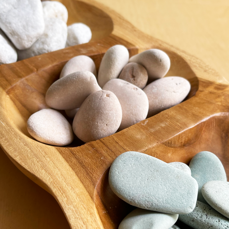 Tamarind Sorting Bowl w/Pebbles