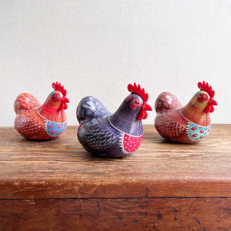 Happy Hen Tin