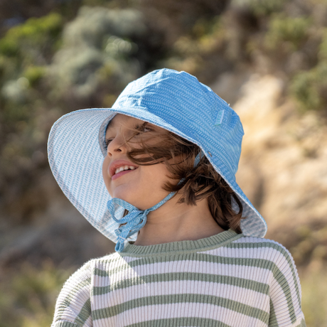 Acorn Reversible Bucket Hat - Azure