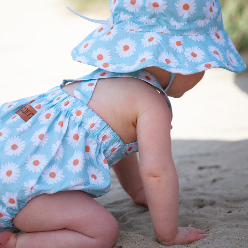 Acorn Infant Hat - Daisy