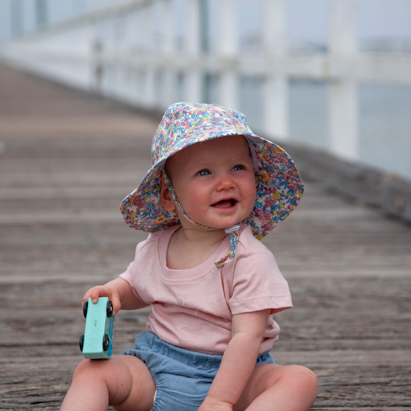 Acorn Infant Hat - Olivia