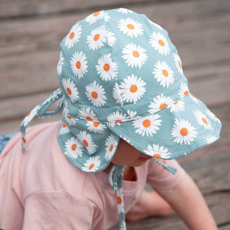 Acorn Flap Hat - Daisy