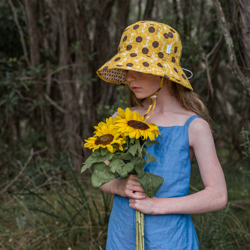 Acorn Bucket Hat - Ukraine Fundraising Sunflower