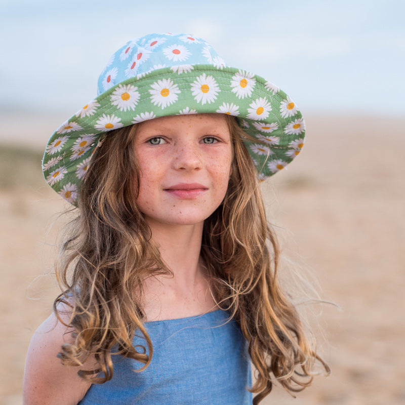 Acorn Reversible Hat - Daisy Turquoise