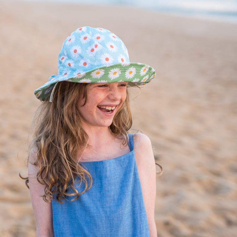 Acorn Reversible Hat - Daisy Turquoise