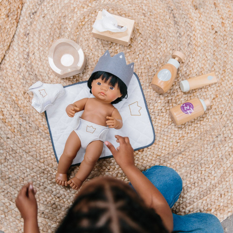 Make Me Iconic Doll Nurturing Kit