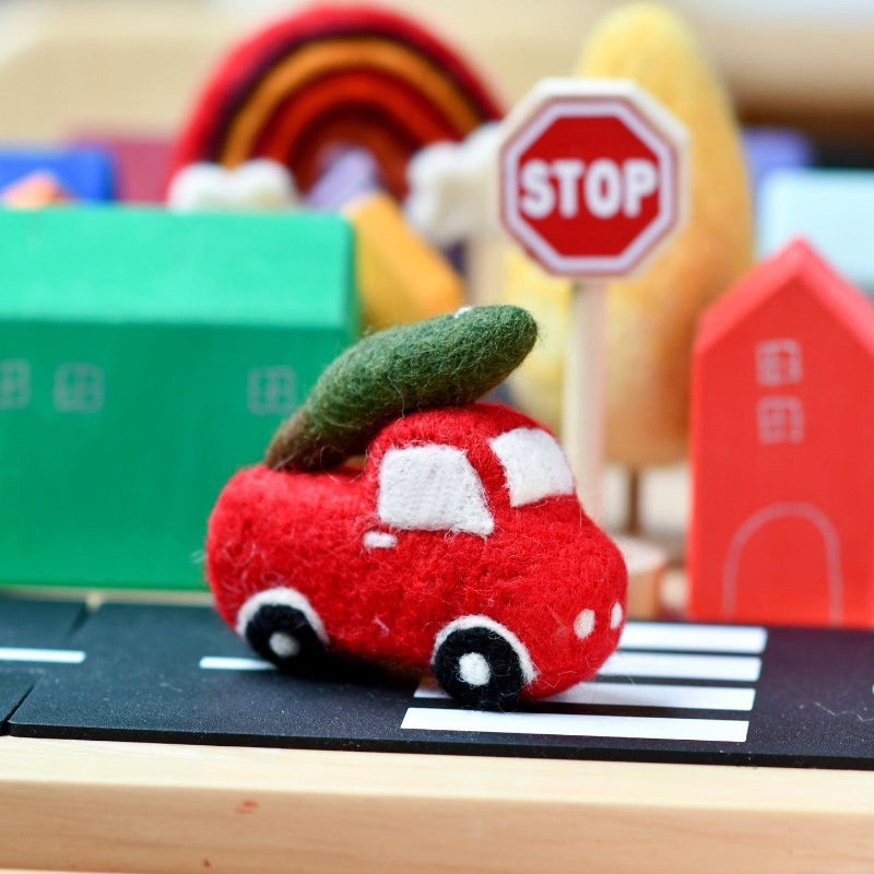 Felt Christmas Truck & Tree Toy